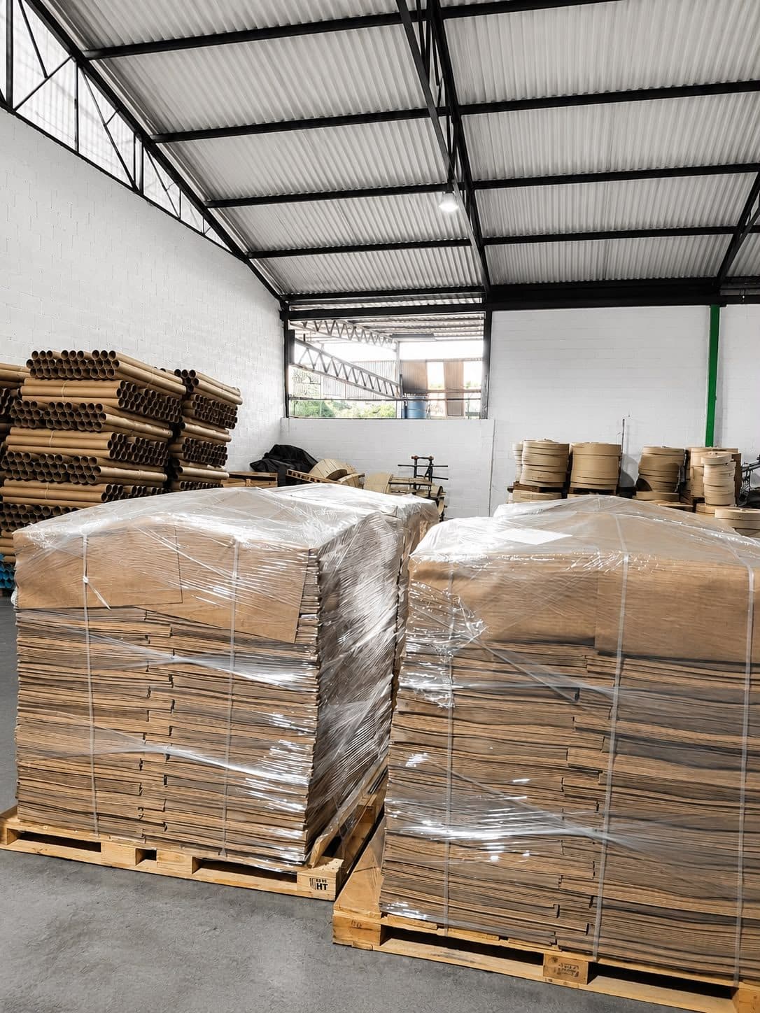Producto paletizado y embalado listo para despacho en MAMULCA